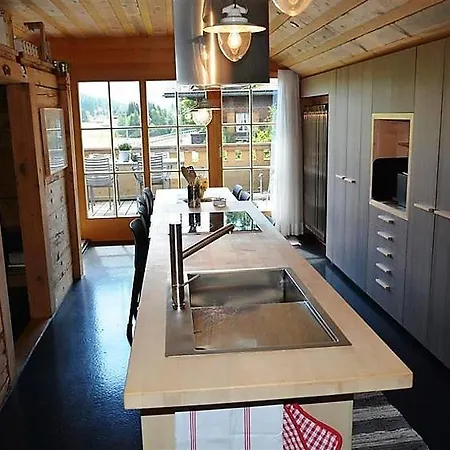 Saanenmoser Sleeps 6 Wifi