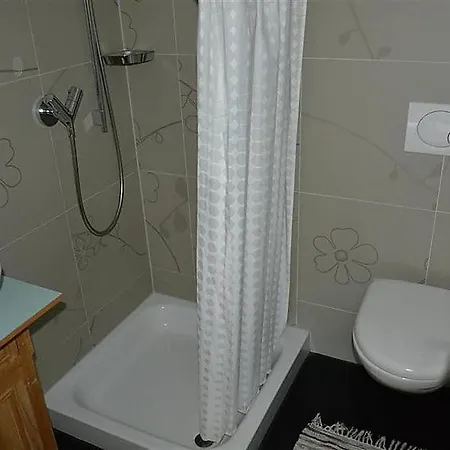 Saanenmoser Sleeps 6 Wifi * Hornkessel