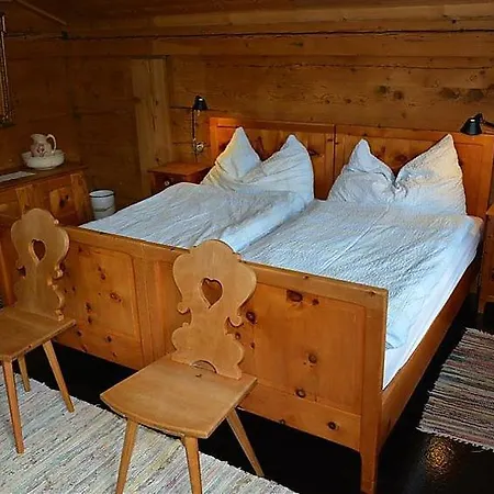 公寓 Saanenmoser Sleeps 6 Wifi