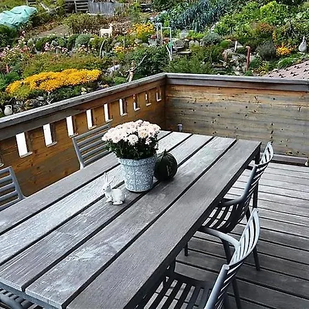 公寓 Saanenmoser Sleeps 6 Wifi