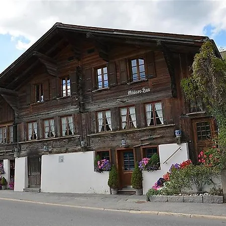 公寓 Saanenmoser Sleeps 6 Wifi